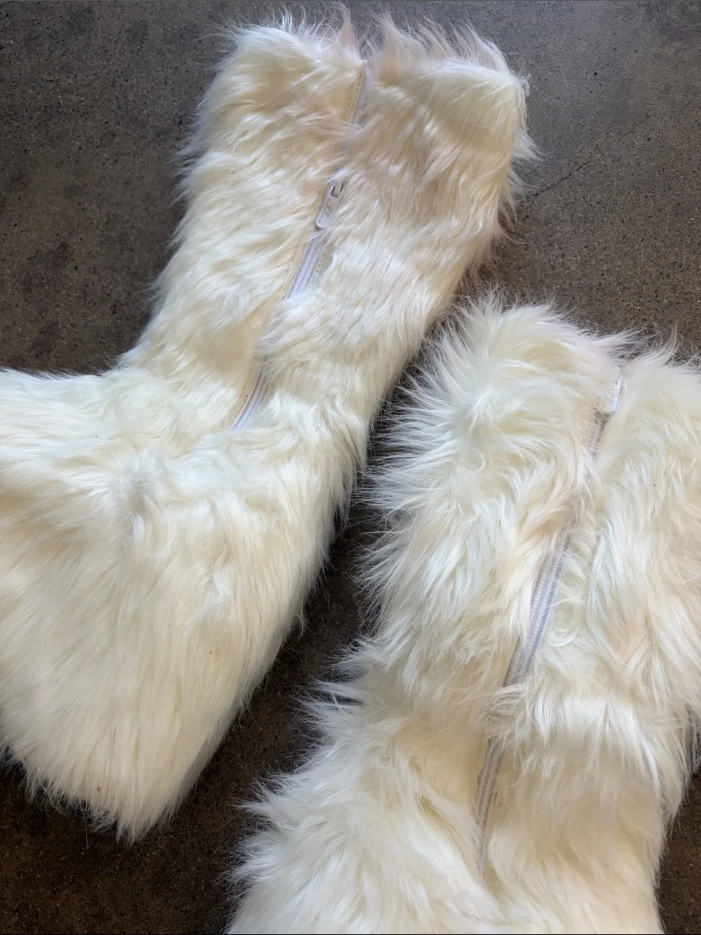 White furry Platform Boots